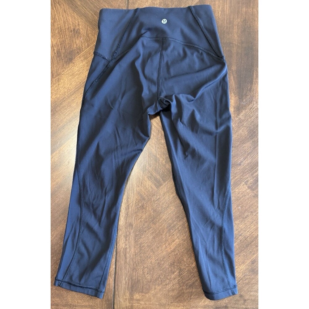Lululemon Womens Black Elastic Waist Activewear Capri Leggings Size 4